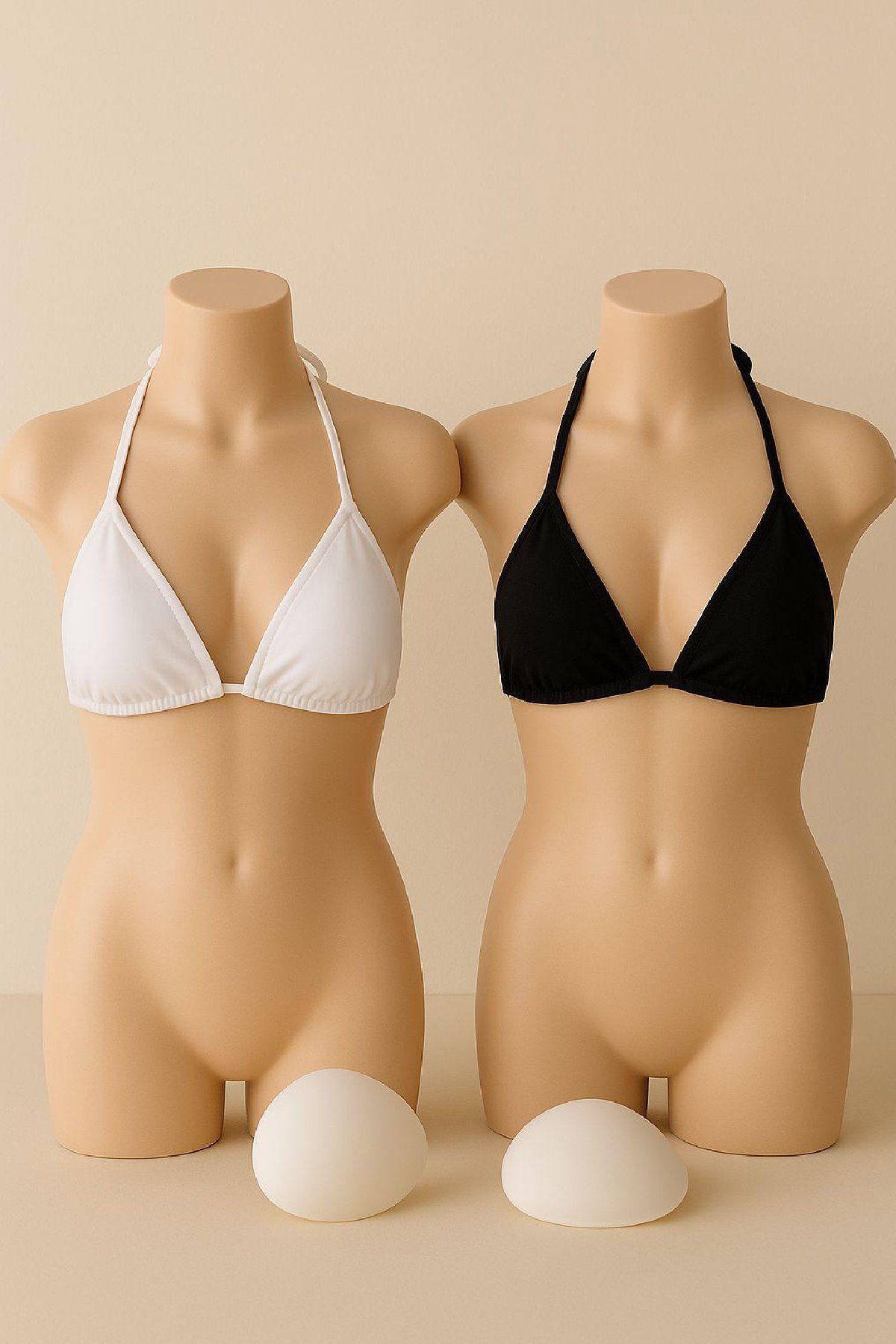 Kadın Siyah ve Beyaz Minimal Kesim Üçgen Bikini Üstü — görsel 6