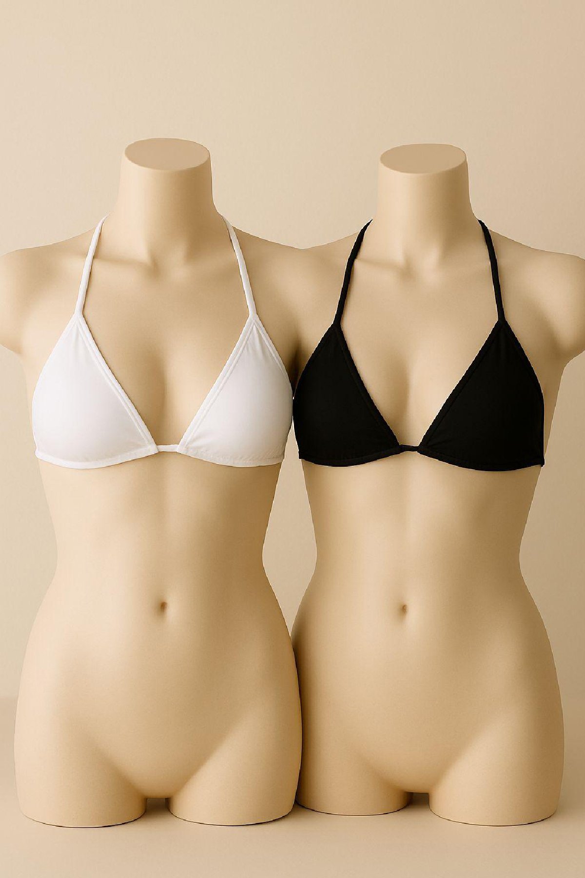 Kadın Siyah ve Beyaz Minimal Kesim Üçgen Bikini Üstü
