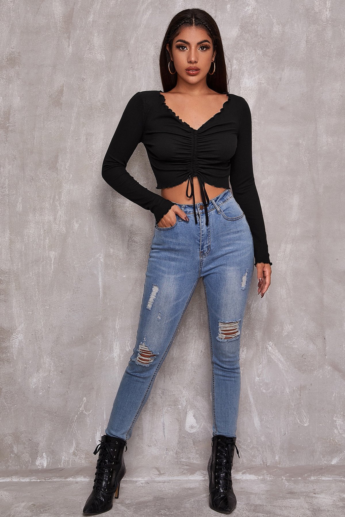 Kadın Siyah Uzun Kollu Büzdürme Bağcık Detaylı Crop Top Bluz — görsel 4